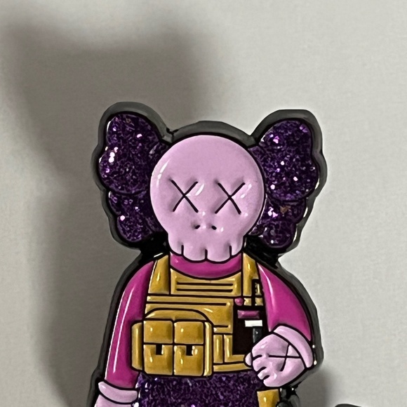 Kaws Glitter Gun Enamel Pin Hat Pins Purple Hats Hatpin New Era Cap - Picture 2 of 8